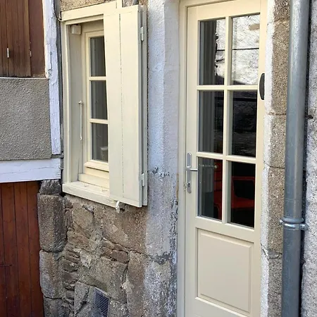 Charmante Petite Maison Avec Baignoire Balneo Et Video Projecteur Semesterbostad *