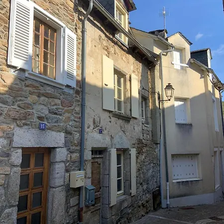 Charmante Petite Maison Avec Baignoire Balneo Et Video Projecteur Semesterbostad *