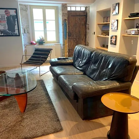 Charmante Petite Maison Avec Baignoire Balneo Et Video Projecteur Holiday home